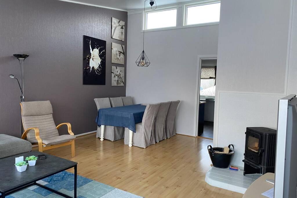 Koselig Hus Til Leie Pa Stokmarknes I Vesteralen Apartment Exterior photo