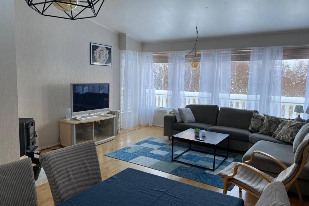 Koselig Hus Til Leie Pa Stokmarknes I Vesteralen Apartment Exterior photo